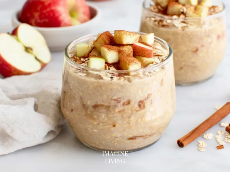 Cinnamon Apple Overnight Oats