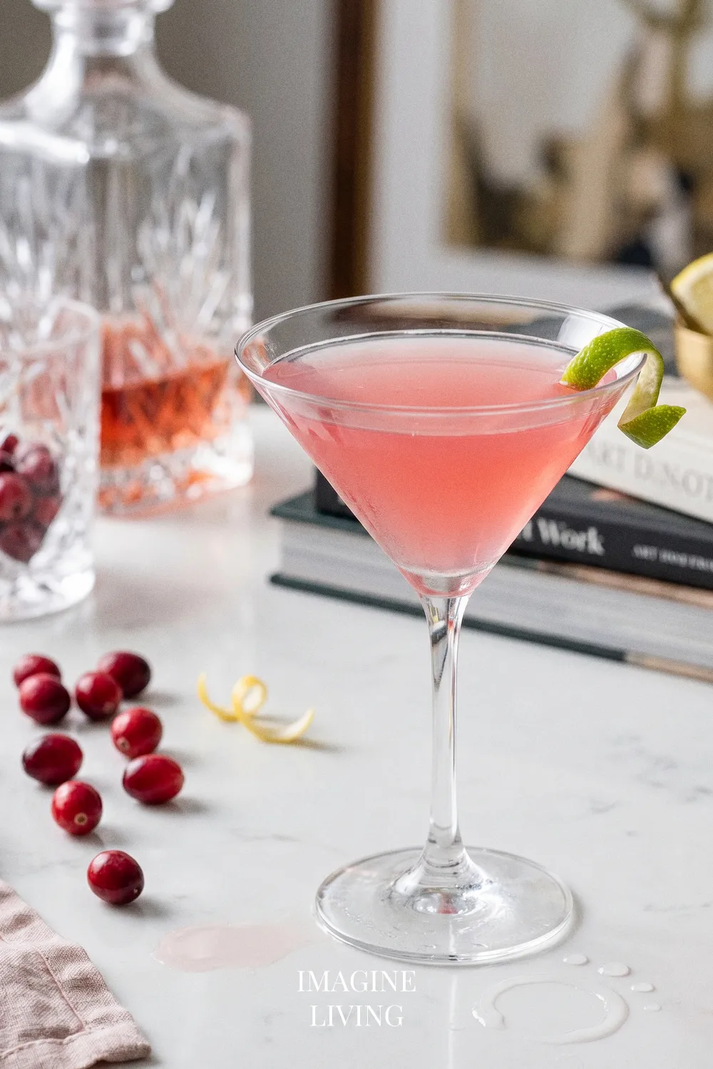 Ingredients: Classic Cosmopolitan Cocktail