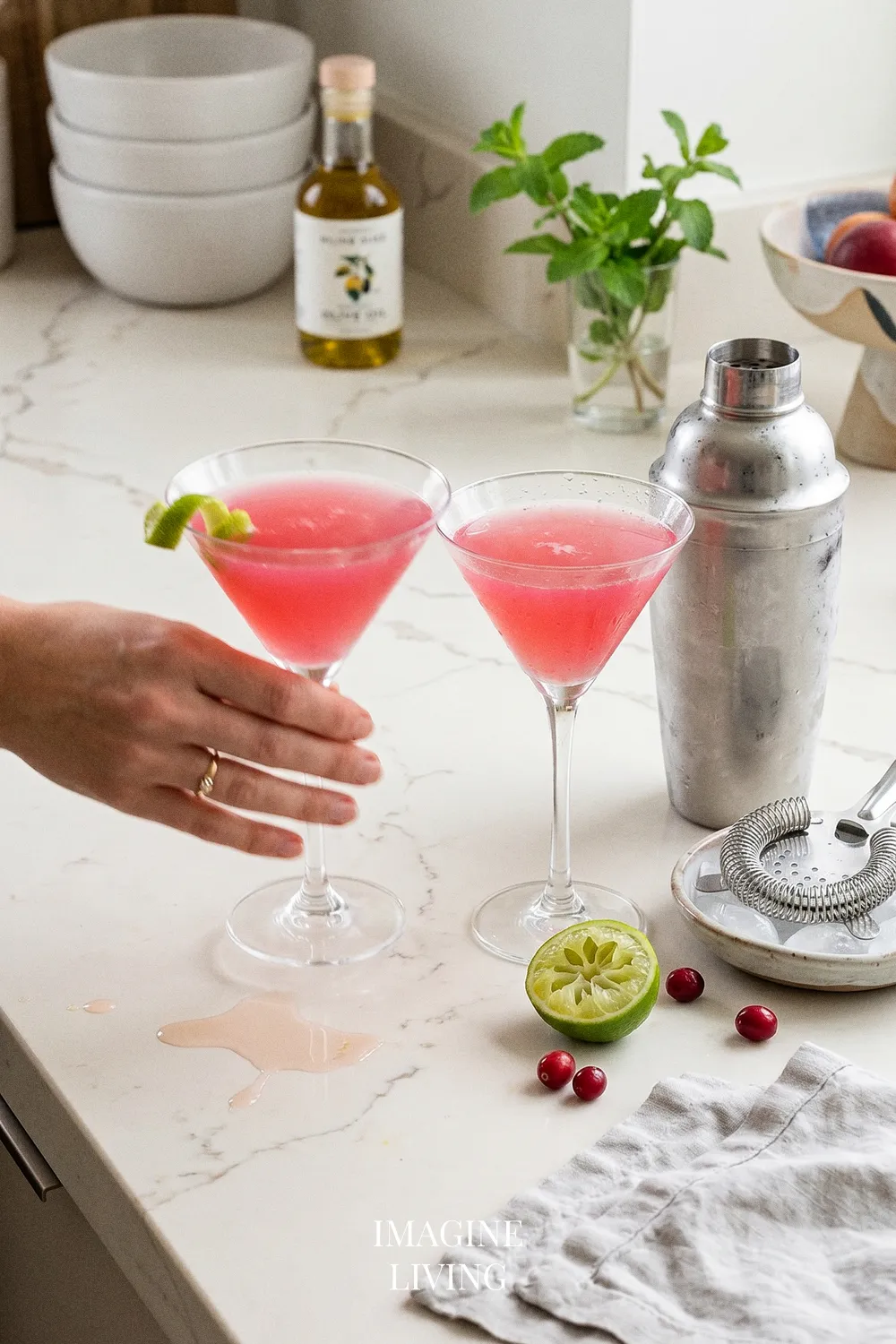 Step-By-Step Guide: How to Make a Cosmopolitan